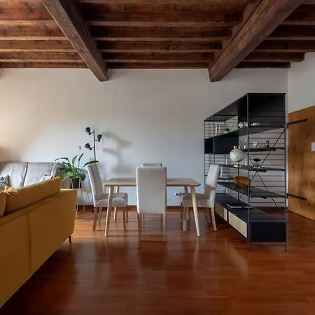 Ciompi Square-hosted By Sweetstay Apartment Florence