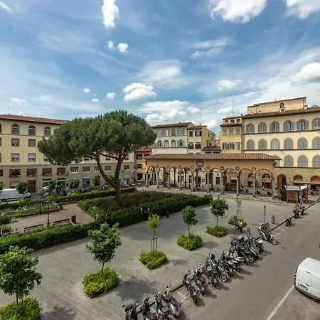 Apartment Ciompi Square-hosted By Sweetstay *